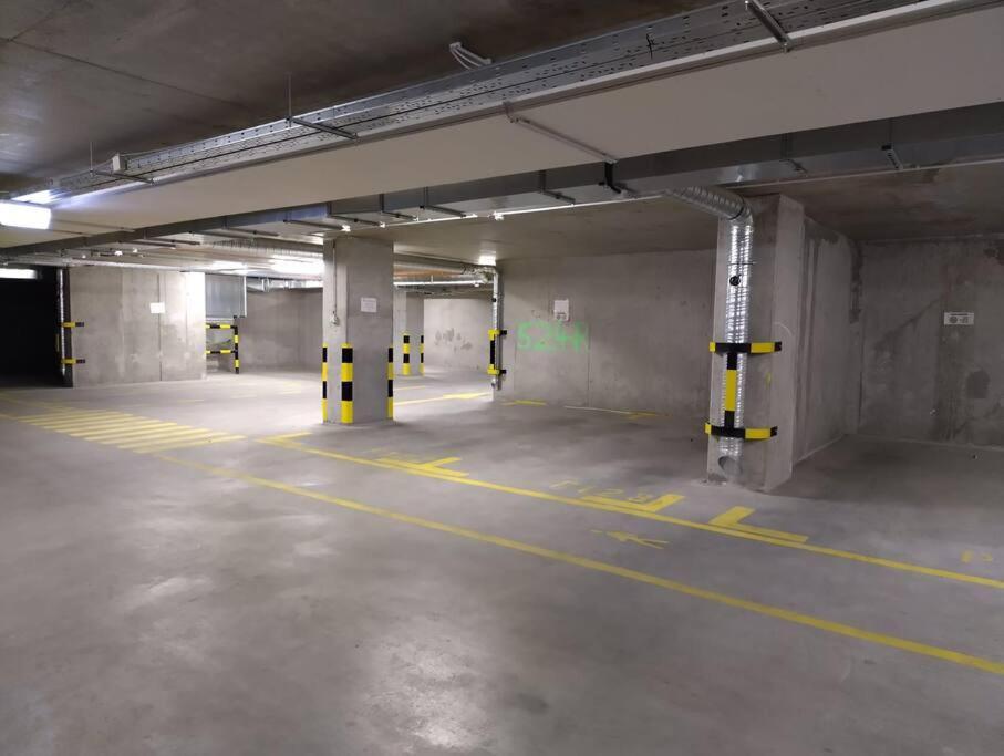 Marone 209 Budapest ~ Ac/Balcony/Indoor Parking ภายนอก รูปภาพ